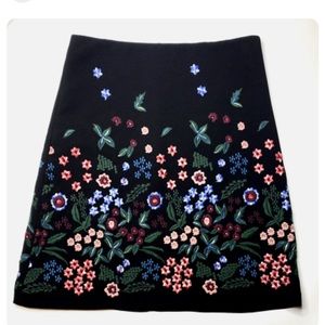 Zara embroidered floral flower pencil skirt size M